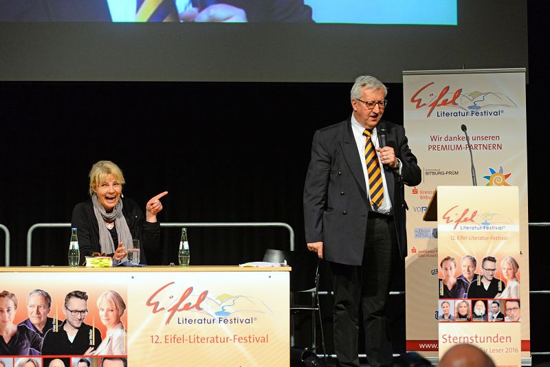 Nele Neuhaus am 15. April 2016 in Bitburg