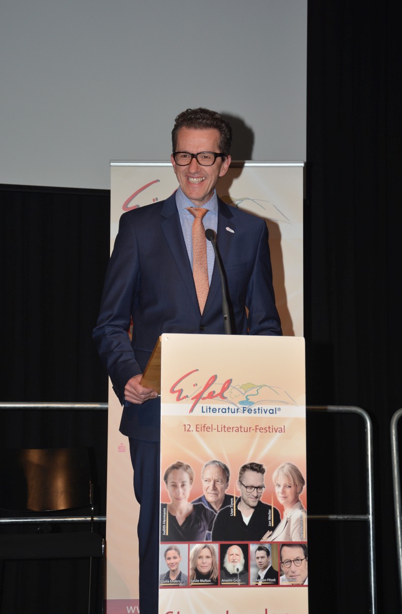 Nele Neuhaus am 15. April 2016 in Bitburg