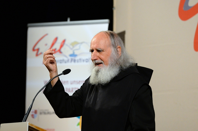 Pater Anselm Grün am 21. April 2016 in Prüm