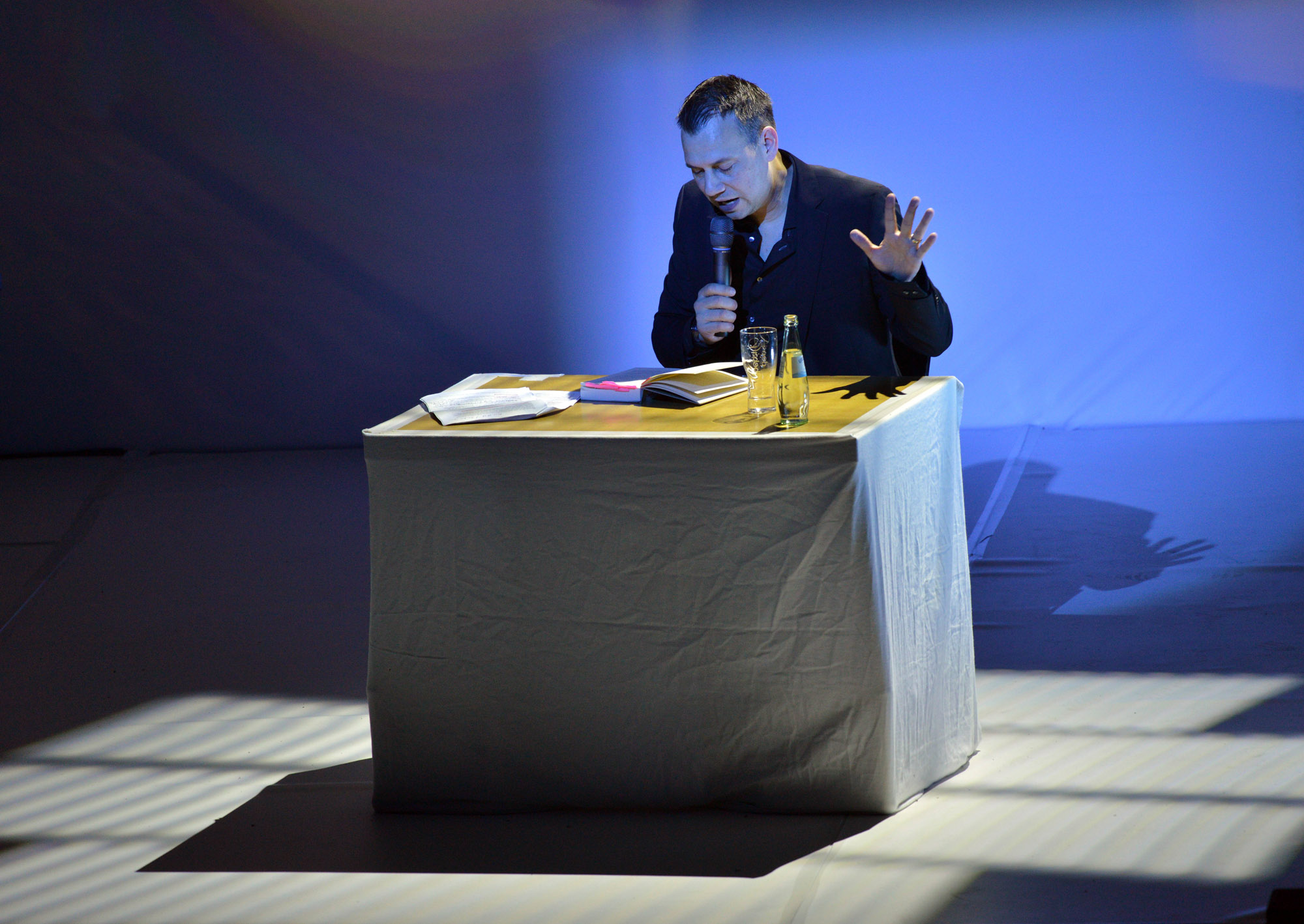 Sebastian Fitzek am 29. Oktober 2016 in Bitburg