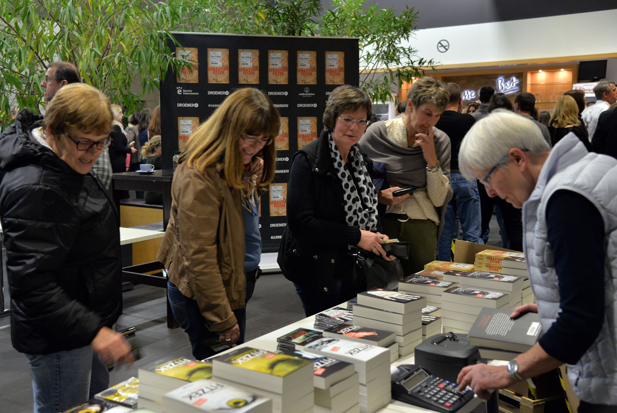 Sebastian Fitzek am 29. Oktober 2016 in Bitburg