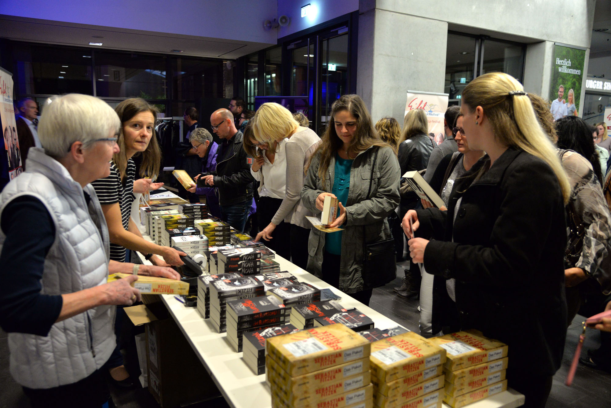 Sebastian Fitzek am 29. Oktober 2016 in Bitburg
