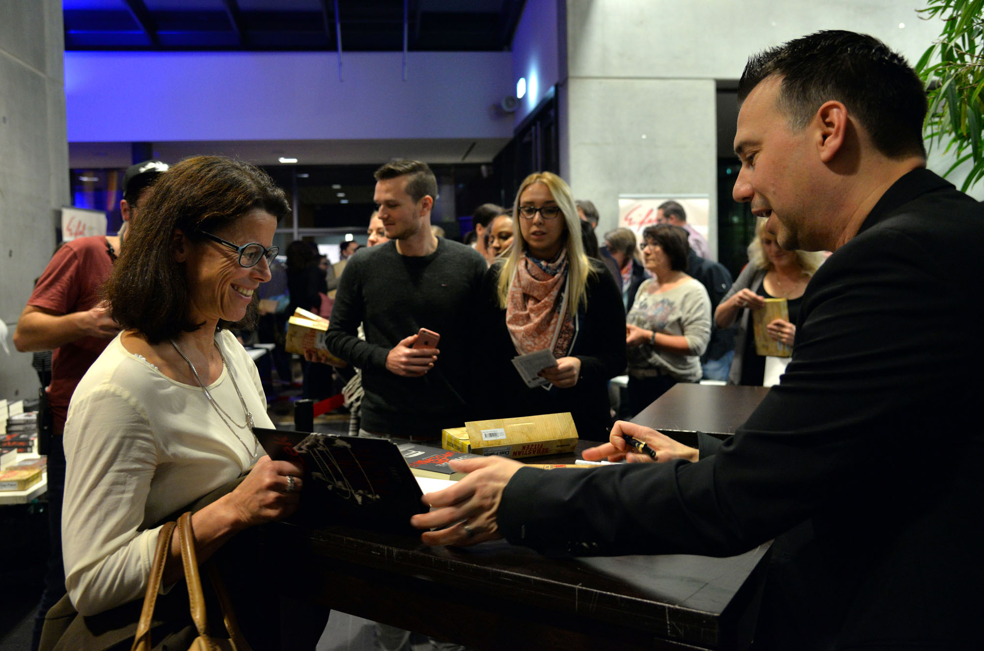 Sebastian Fitzek am 29. Oktober 2016 in Bitburg