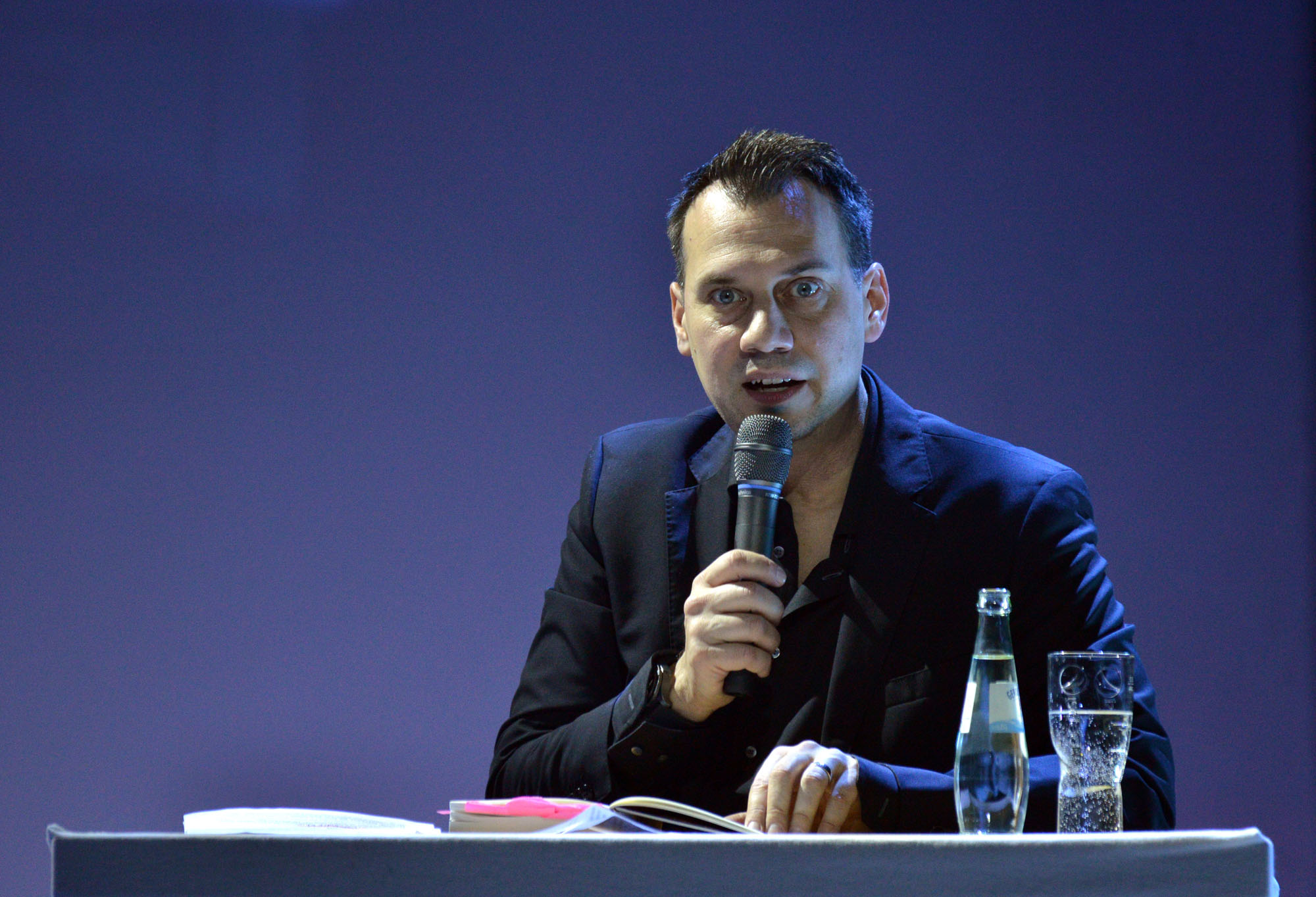 Sebastian Fitzek am 29. Oktober 2016 in Bitburg