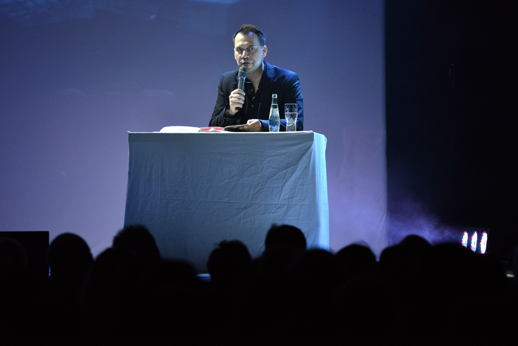 Sebastian Fitzek am 29. Oktober 2016 in Bitburg