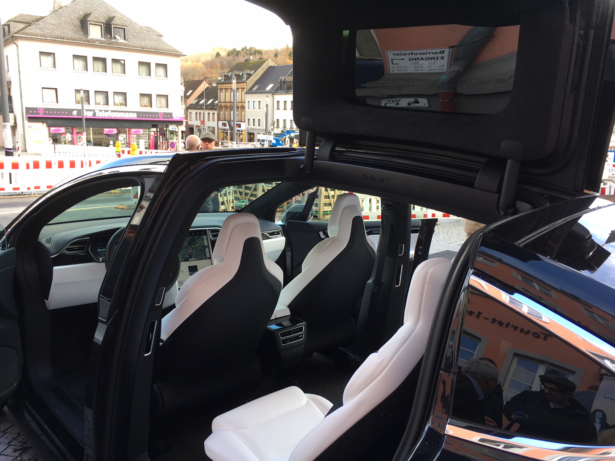 Shuttlepartner Tesla