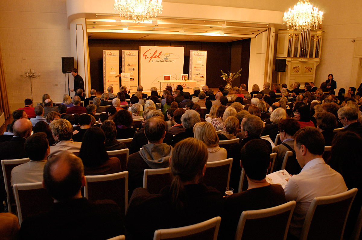 Martin Suter am 11. Mai 2010 in Bitburg