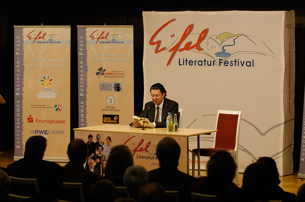 Martin Suter am 11. Mai 2010 in Bitburg