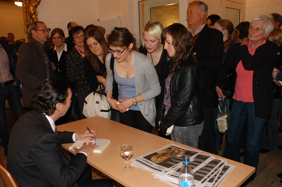 Martin Suter am 11. Mai 2010 in Bitburg