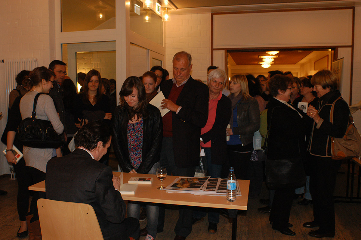 Martin Suter am 11. Mai 2010 in Bitburg