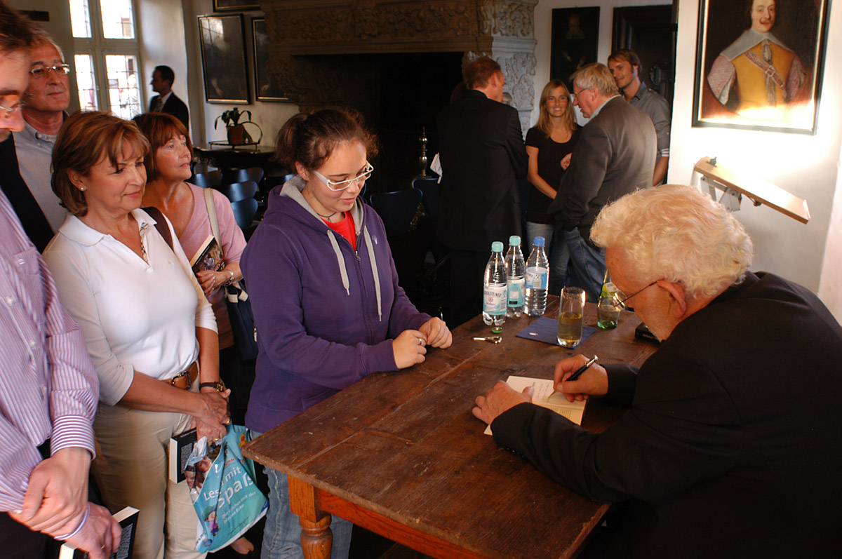 Jacques Berndorf am 11. September 2010 auf Schloss Bürresheim