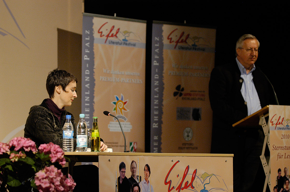 Leonie Swann am 08. Oktober 2010 in Prüm