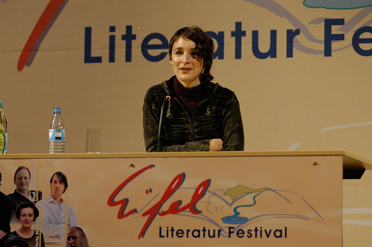 Leonie Swann am 08. Oktober 2010 in Prüm