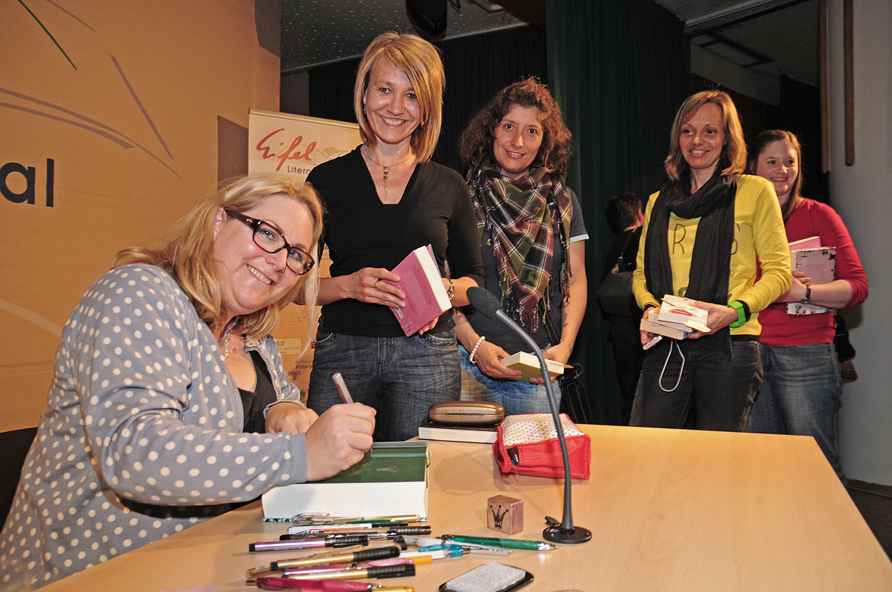 Kerstin Gier am 4. Mai in Gerolstein