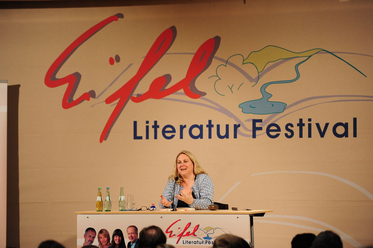 Kerstin Gier am 4. Mai in Gerolstein