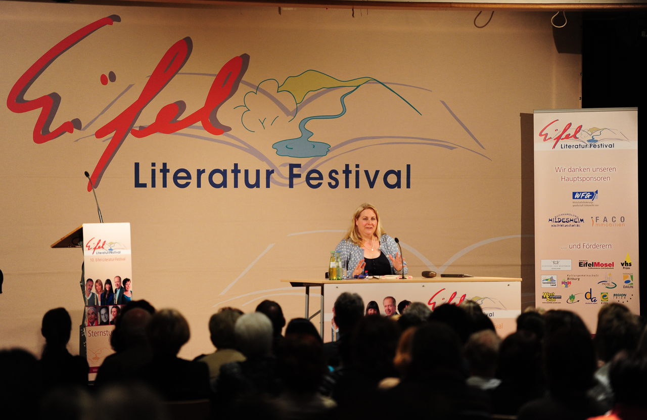 Kerstin Gier am 4. Mai in Gerolstein