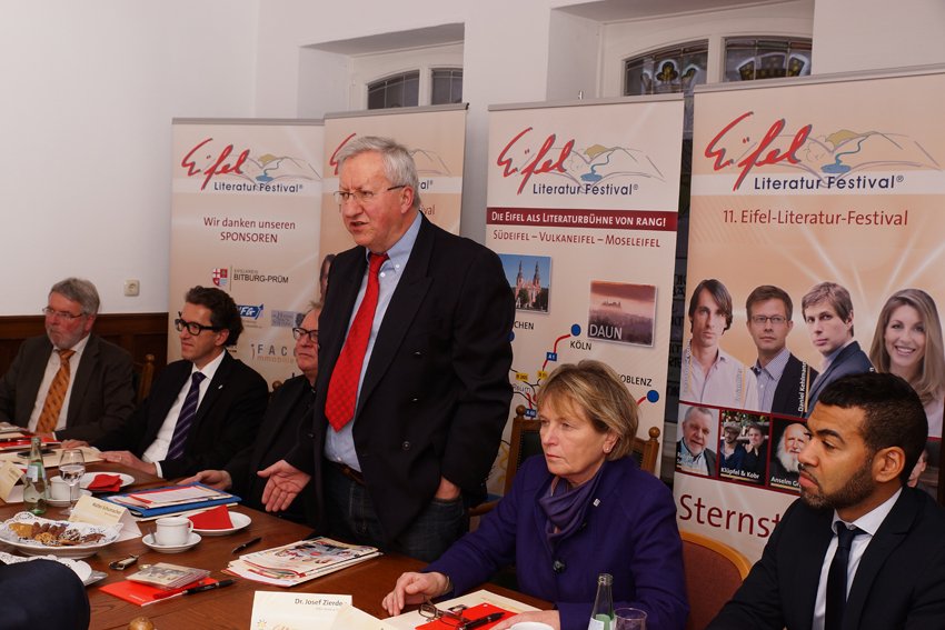Pressekonferenz Prüm vom 25.11.2013